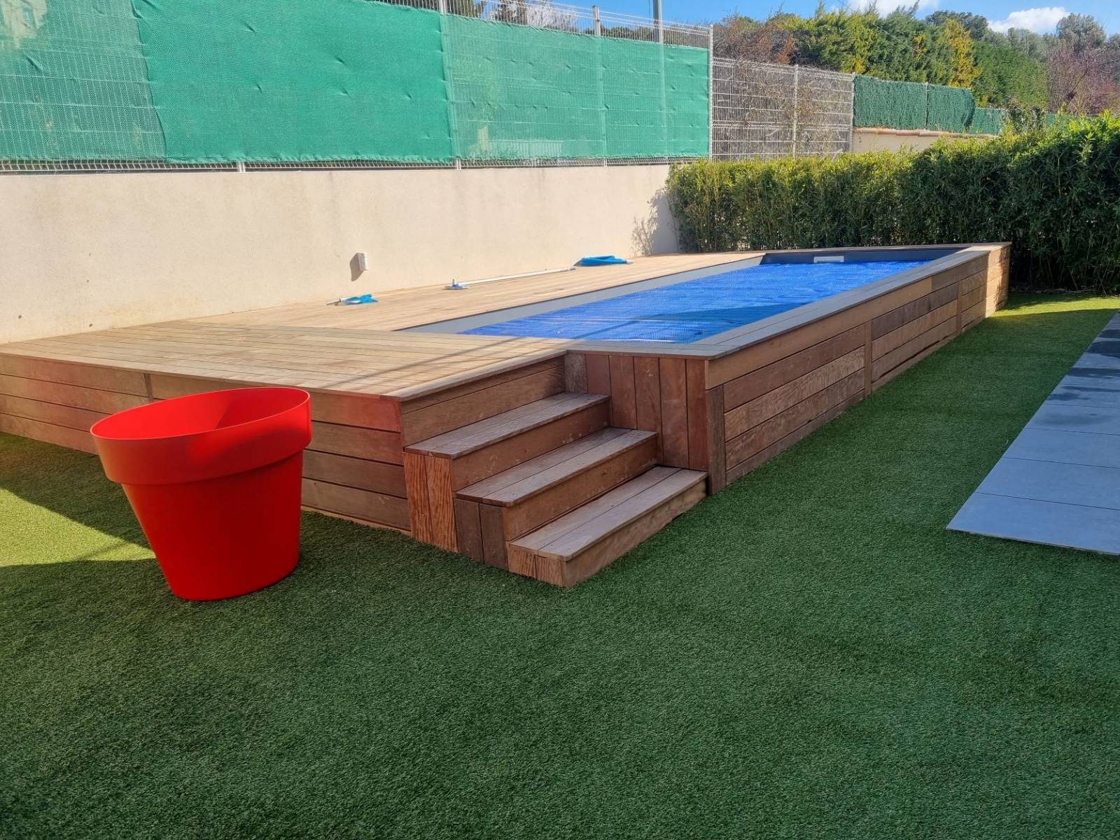 Aménagement piscine Casanova et abords végétalisés — V'Garden